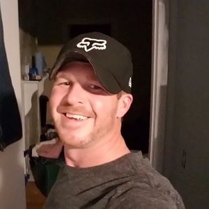 Meet your Posher, Dustin